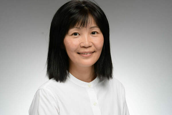 Professional photo of Ming Hu